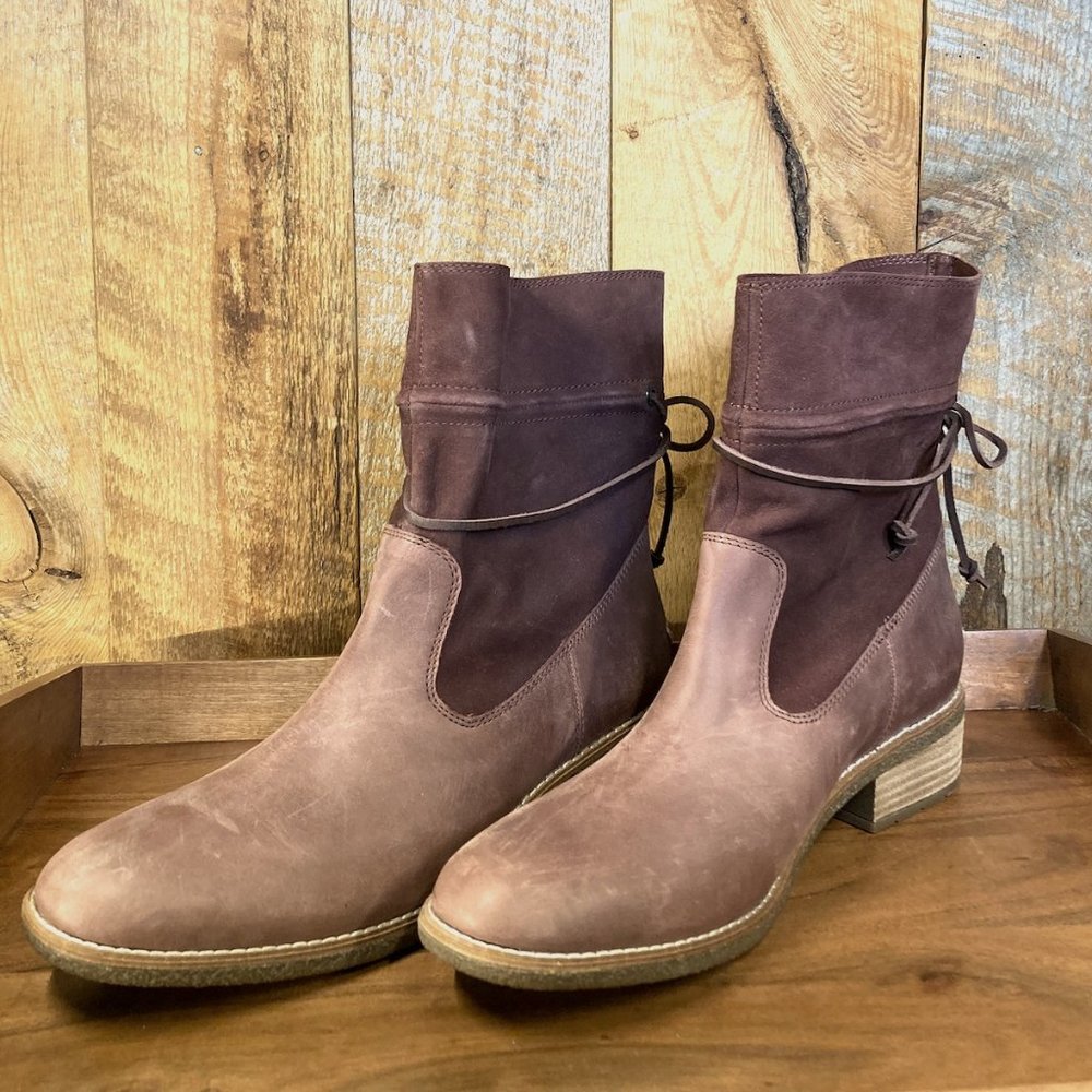 Brand New, Never Worn. Leather Sperry Boots